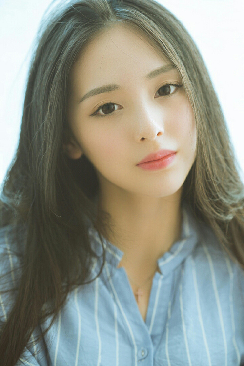 Jiuyou-“高新体育中心网球赛：选手拼尽全力，赛场气氛爆棚”